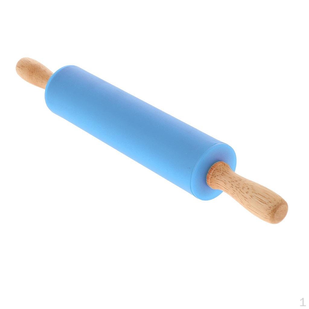 Cake Roll Roller with