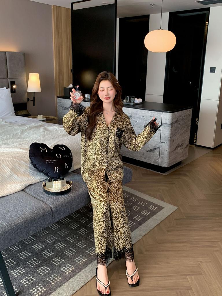 Pajamas Ladies Ice Silk Lace Leopard Print Light Luxury Early Spring Mature Long Sleeve Suit Comfortable Loungewear