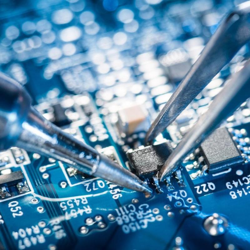 Плата зарядки литиевой батареи 18650 с поддержкой Type-C/MicroUSB, функциями защиты от перезаряда, переразряда и короткого замыкания