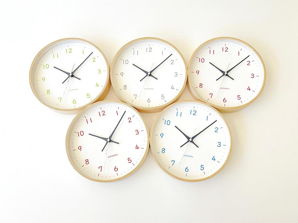 KATOMOKU Часы настенные из фанеры 22 светло-зеленые с непрерывной секундной стрелкой km-121LG 252 мм (кварцевые часы)