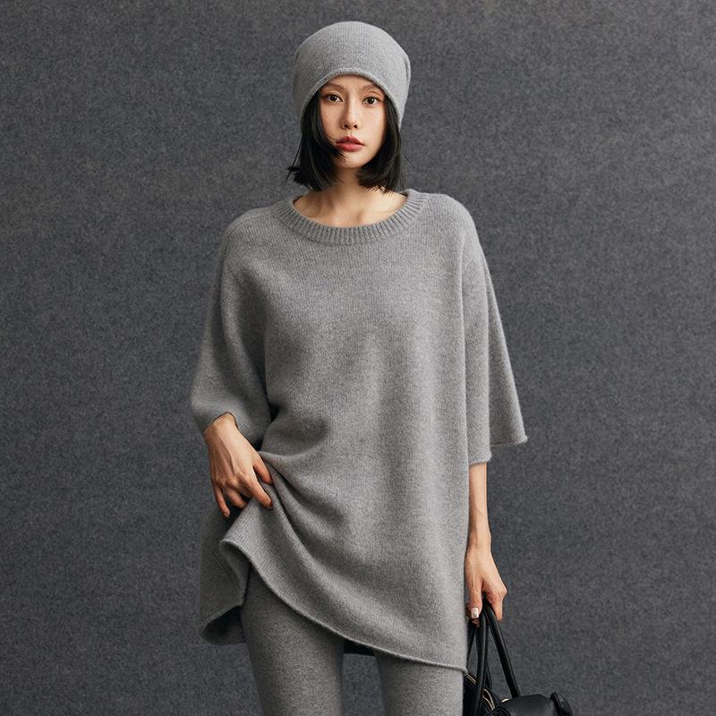 Women's Cashmere Round Neck Sweater - Winter 2026, Mid-Length, Five-Point Sleeves, Gentle Style, Loose Fit, Slimming Knitwear.