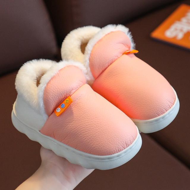 Зимние непромокаемые детские хлопковые тапочки из искусственной кожи, теплые детские тапочки для родителей и детей, домашняя домашняя обувь, однотонные...