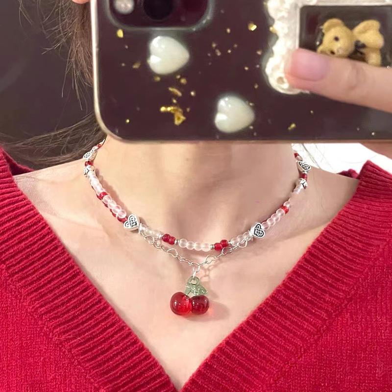 Y2K Red Cherry Heart Beaded Choker Necklace Women Boho Beads Cherry Pendant Necklaces Vintage Irregular Necklace Jewelry
