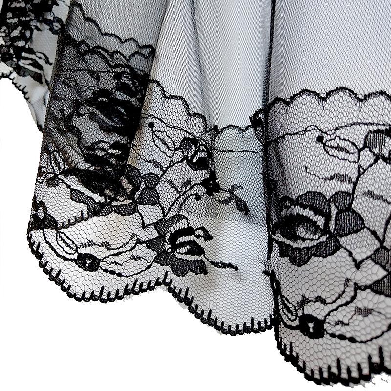 Lace Bridal Veils with Comb Short Two Layer Elegant Vintage Wedding Veils for Bride Cosplay Costume Hair Accessories Black Whit