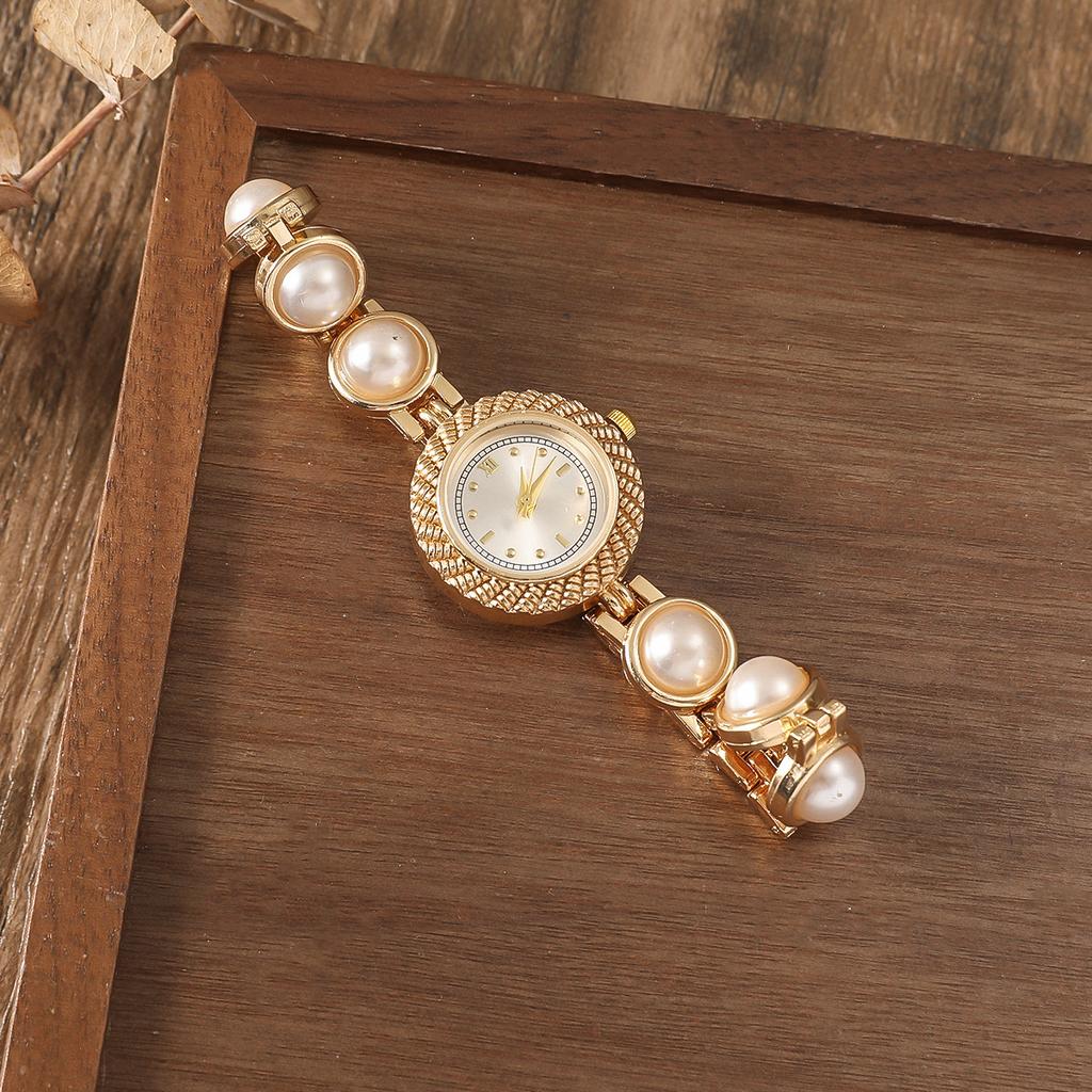 Women Simulation Pearl Bracelet Watches Quartz Dial Warch Ladies Wristwatches