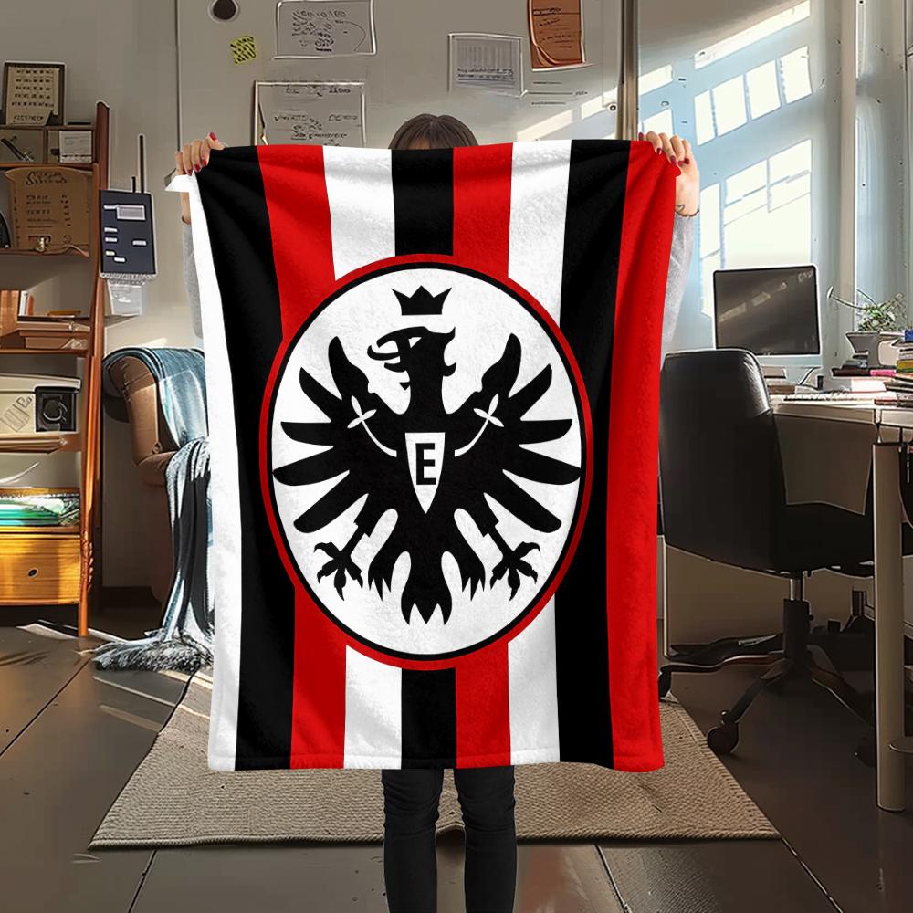 1 шт. Фланелевое одеяло с принтом футбольного клуба «Айнтрахт», Высококачественное, Для всех сезонов, Декор для дома, Тепло и уют, Идеально для рождественских подарков