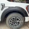 Совместимо с расширителями арок Ford F150 Wide Body 21-25 с заклепками и декоративными накладками