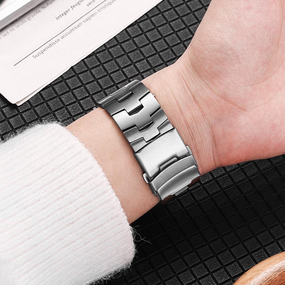 Luxury Titanium Strap For Apple Watch 9 Ultra 2 49mm 45mm 41mm Correa Bracelet For Apple iWatch Series 8 7 SE 6 5 4 se 44mm 42mm