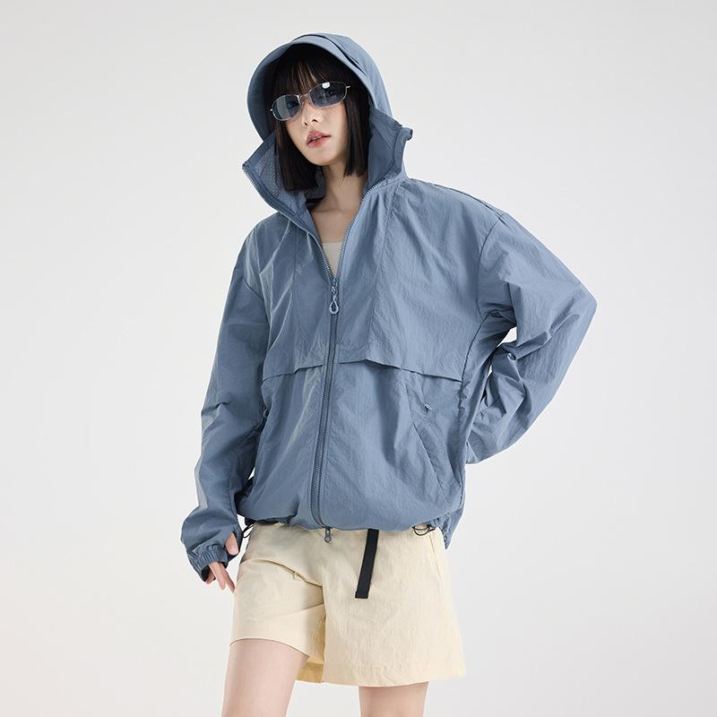 Mountain sunscreen clothing for women, small UV protection, light and thin loose and breathable men's sunscreen clothing can store skin clothing