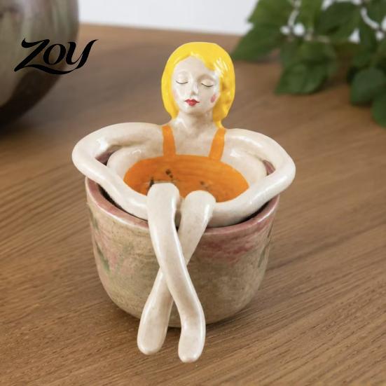 Novelty Tea Accessory for Cup Bathing Girl Infuser Loose Leaf Tea, Fine Mesh Strainer, Creative Resin Strainer Sitting Figure Filter Cups and