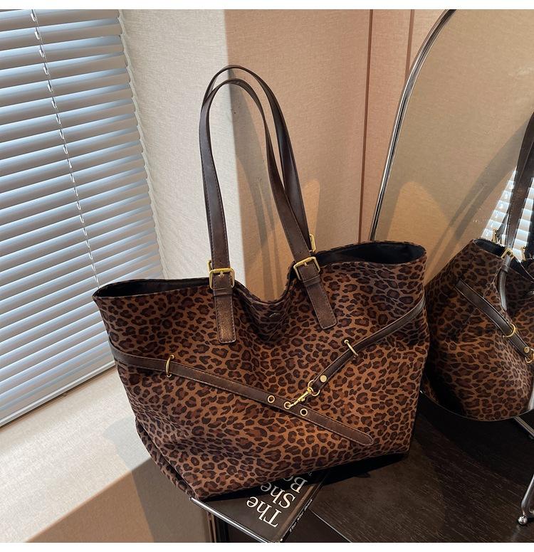 Корейский поднос с леопардовым принтом, очень большая сумка, женская, 2025, новая мода, ретро сумка для покупок, большая вместимость, повседневная сумка через плечо, тренд