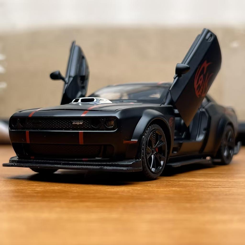 1:32 Металлическая литая модель автомобиля из сплава, совместимая с Dodge Challenger Srt Hellcat Redeye Widebody, Коллекционные украшения, Хобби, Подарки