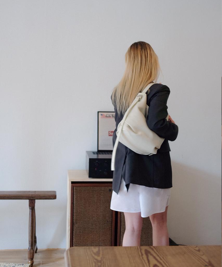 Atmyfingertip Belted Hobo Leather White