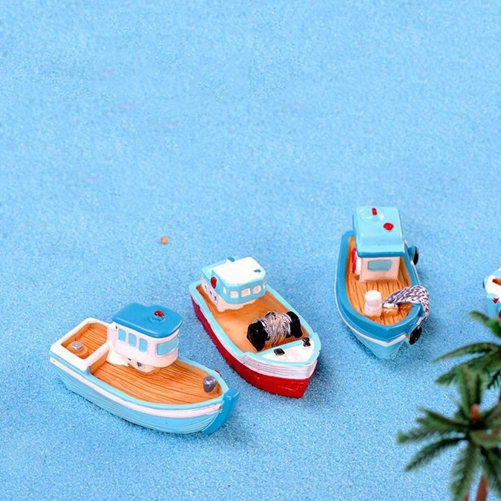 Home Aquarium Ornament Yacht Wooden Ship Micro Landscape Decor Boat Model Cake Decoration