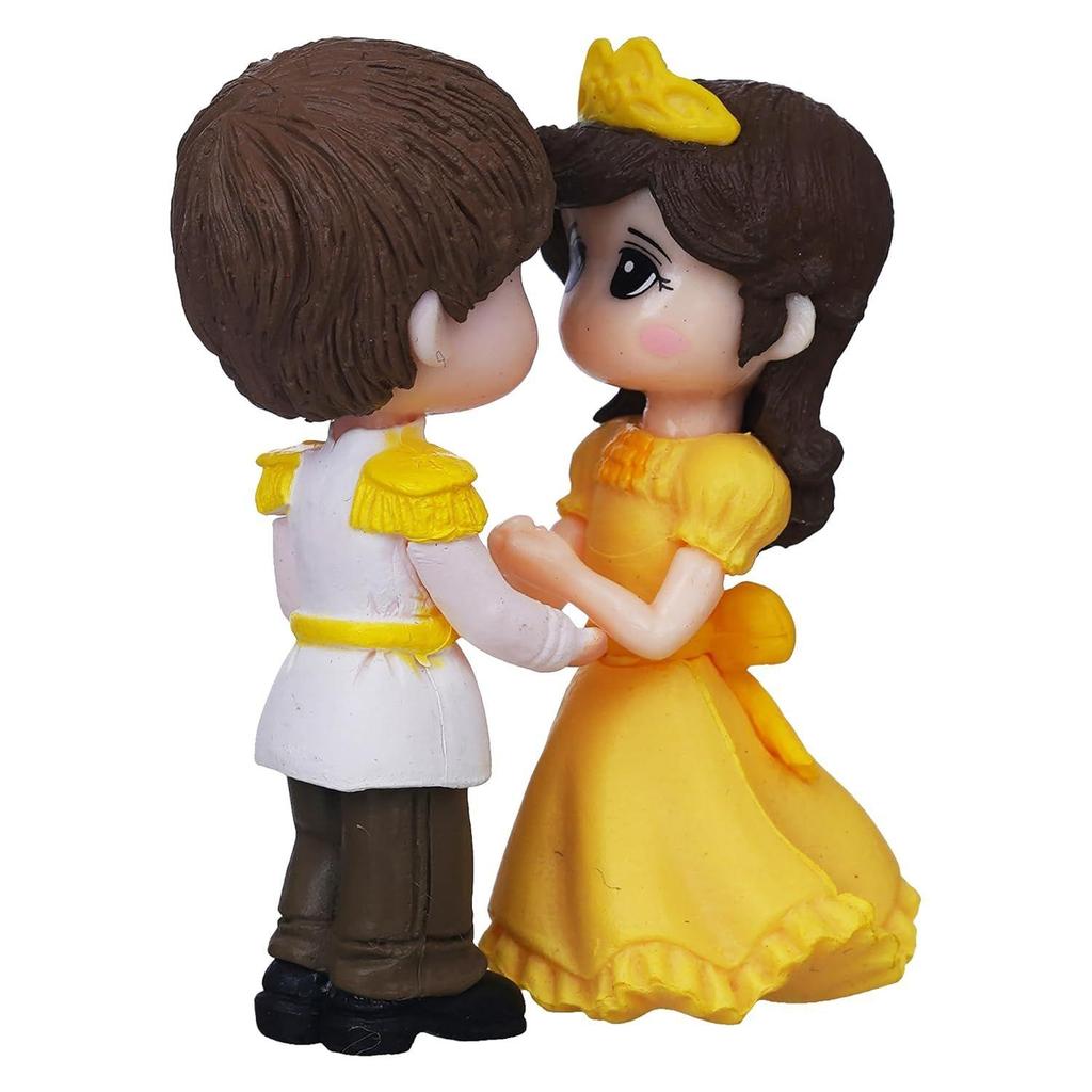 Valentine Gift for Girlfriend Boyfriend | Prince Princess Couple Statue Decorative Showpiece