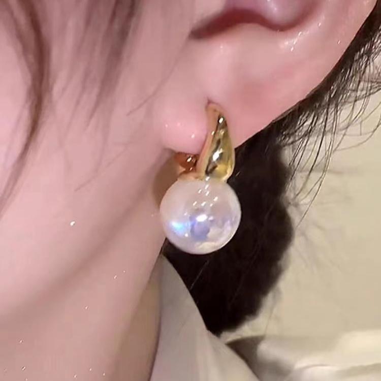 Серьги с жемчугом Французские универсальные геометрические легкие роскошные темпераментные серьги высокого класса Sense Niche