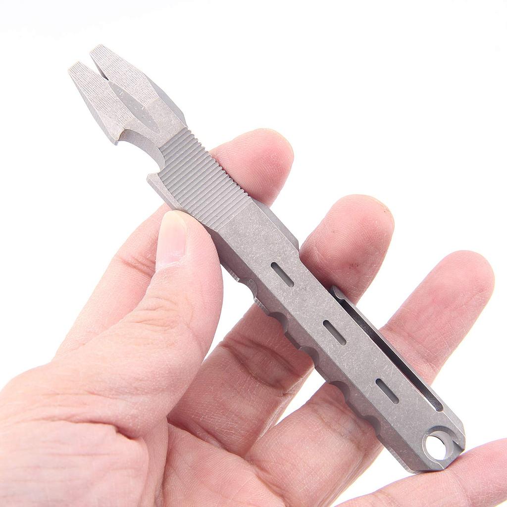 thumbnail image 2 of Just-Ti Large Heavy Duty Titanium Pry Bar Nail Puller EDC Multi 2 of 12