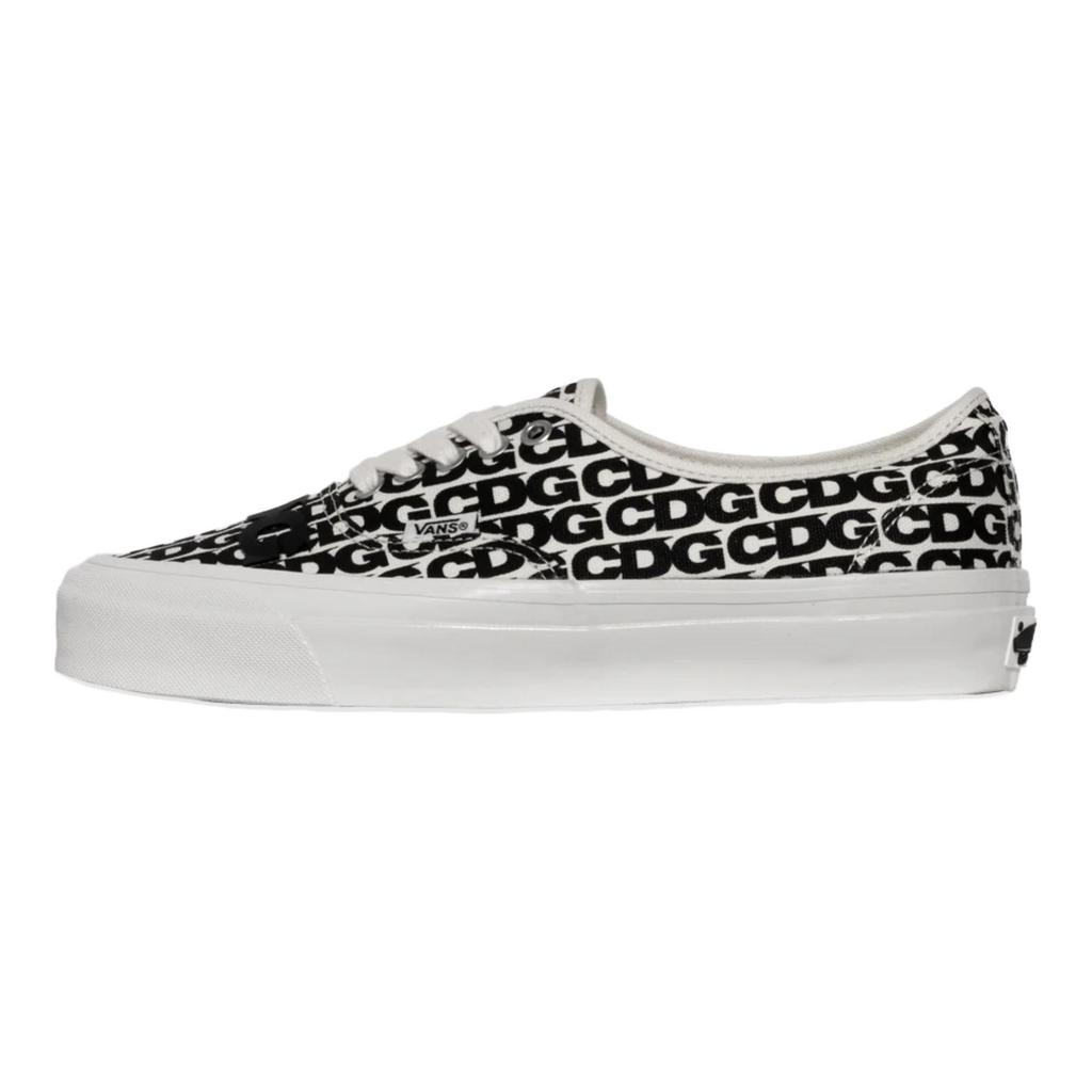 Comme Des Garçons x Vans Authentic 44 Универсальные Удобные Прочные Низкие Скейтбордические Кроссовки Унисекс Черные Белые VN000EEUUY6