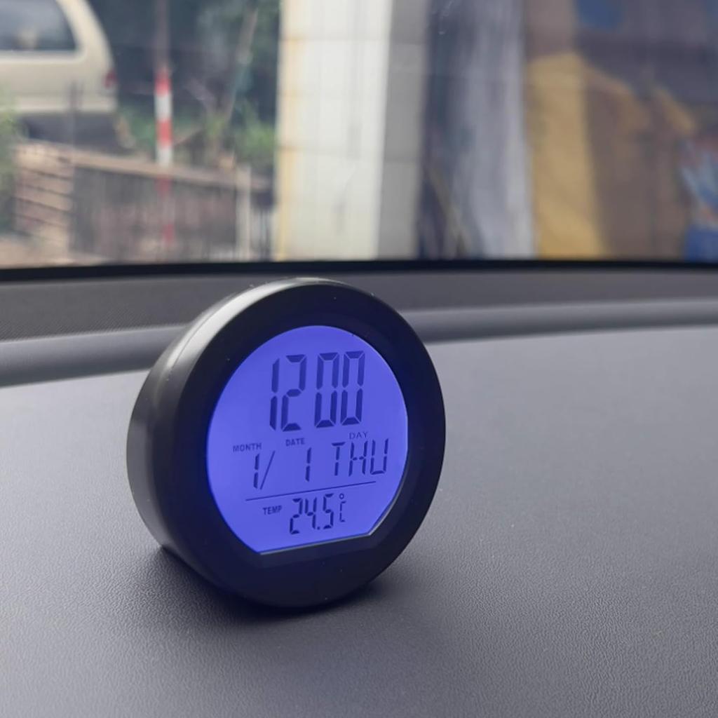 Автомобильные часы на приборную панель с автоматической подсветкой ночью, температура в Фаренгейтах, формат времени 12/24 часа, календарь для автомобиля, грузовика, офиса, дома и улицы
