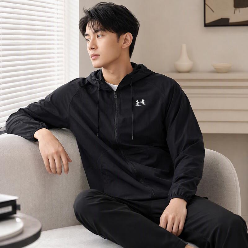 Under Armour Men's Vibe Woven Hooded Lightweight Jacket