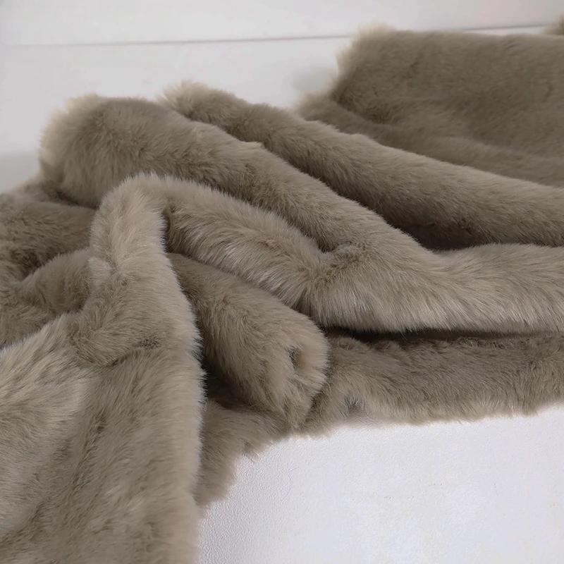 50x180cm Flush Artificial Fur Thickened Imitation Fox Fur Grass Faux Fur Fabric for Counter Decoration Carpet Clothes Scarves