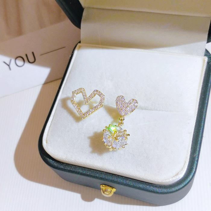 Серьги с асимметричным цирконом, серьги-сердечки, дизайнерские серьги, серьги для девушки