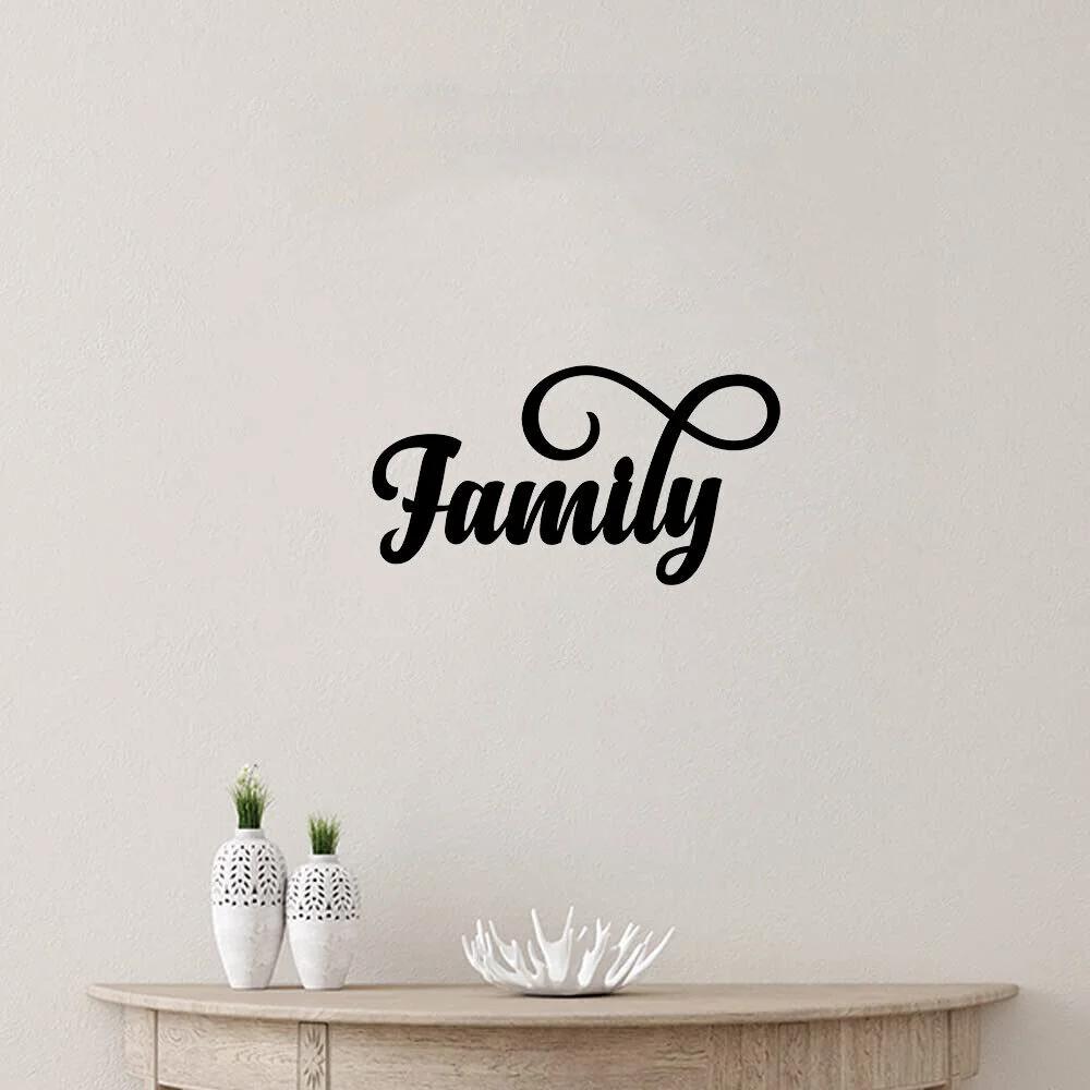 Металлический настенный знак «Семейный» — курсивный декоративный акцент, словесный знак для декора стен, настенное искусство и металлическое настенное украшение