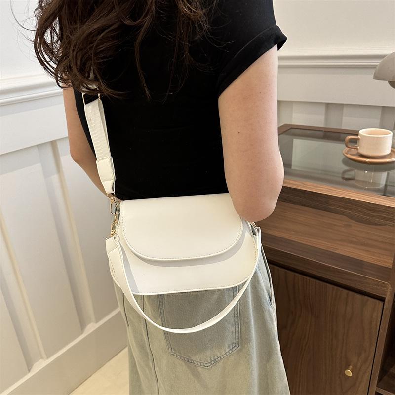 Сумка-седло женская новая сумка на одно плечо с одним ремнем через подмышку в стиле ретро, простой дизайн, сумка через плечо, ручная сумка