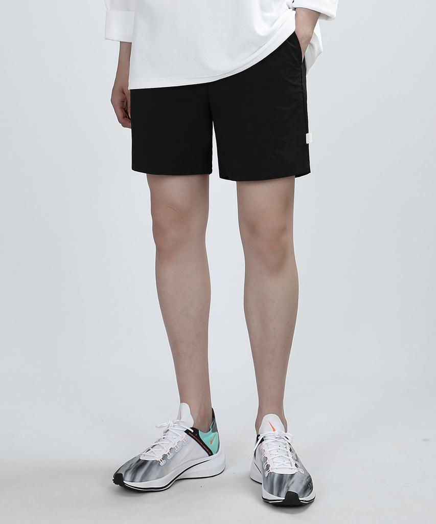 VERYVAIN Woven Summer Shorts (Black)
