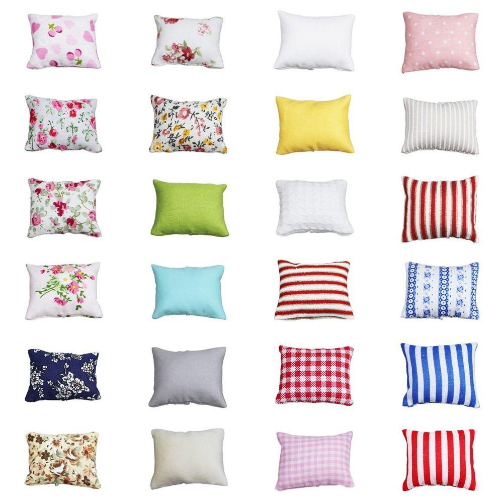 Аксессуары для кукольного дома Подушка в форме цветка в форме сердца Модель ролевой игры Моделирование Подушка в клетку Ob11