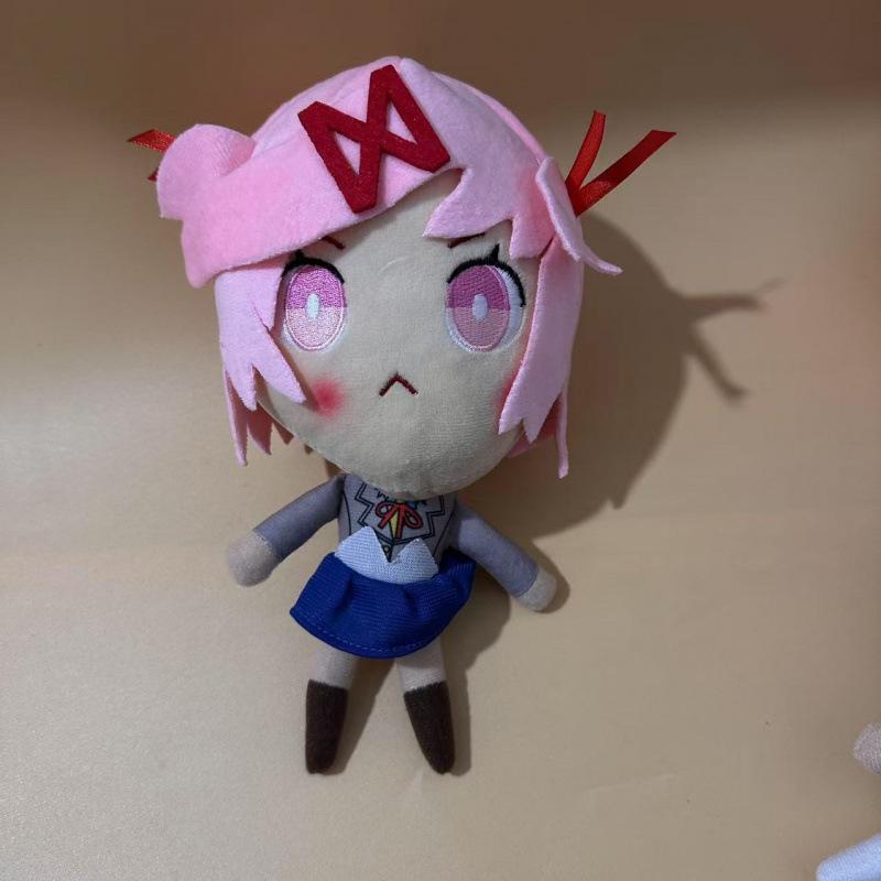 Клуб Романтики DDLC Плюшевая Кукла Персонажи Моника Сайори Нацуки Милая Аниме Игровая Плюшевая Игрушка Мягкая Набитая Фигурка для Фанатов Подарок на День Рождения Декор