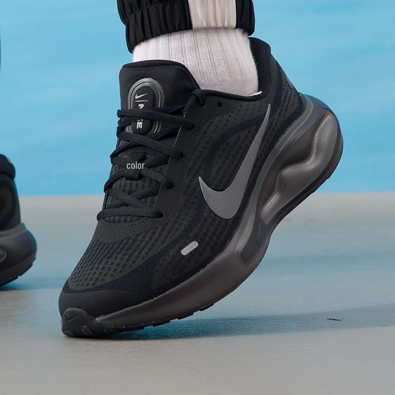 Nike Мужские беговые кроссовки Journey Run 7/24