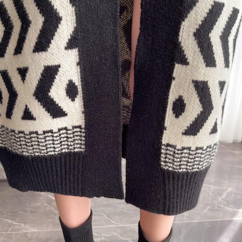 Women's Sweaters Mid-length V-neck Diamond Pattern Knitted Cardigans Autumn Winter Loose Wool Knit Coats Lady Outerwear