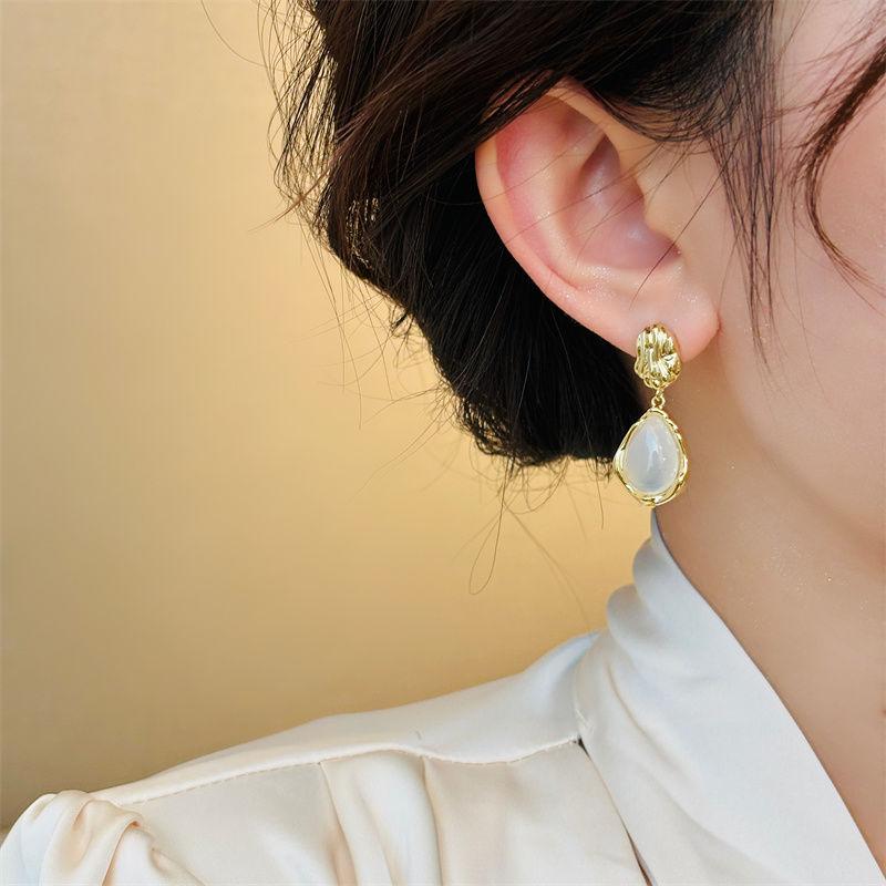 New Arrival Korean Vintage Resin Dangle Earrings For Women Fashion Resin Elegant Water Drop Jewelry Party Gifts