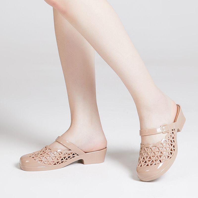 New Hollowed Out Baotou Slippers for Fashionable Outerwear Non Slip Lightweight Square Heel Versatile Cool Slippers for Women In Summer