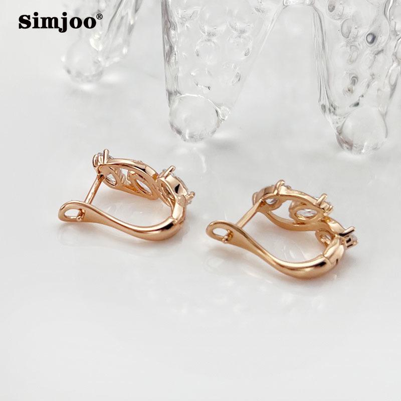 SIMJOO Серьги-гвоздики цвета розового золота с отдельными цирконами и бриллиантами