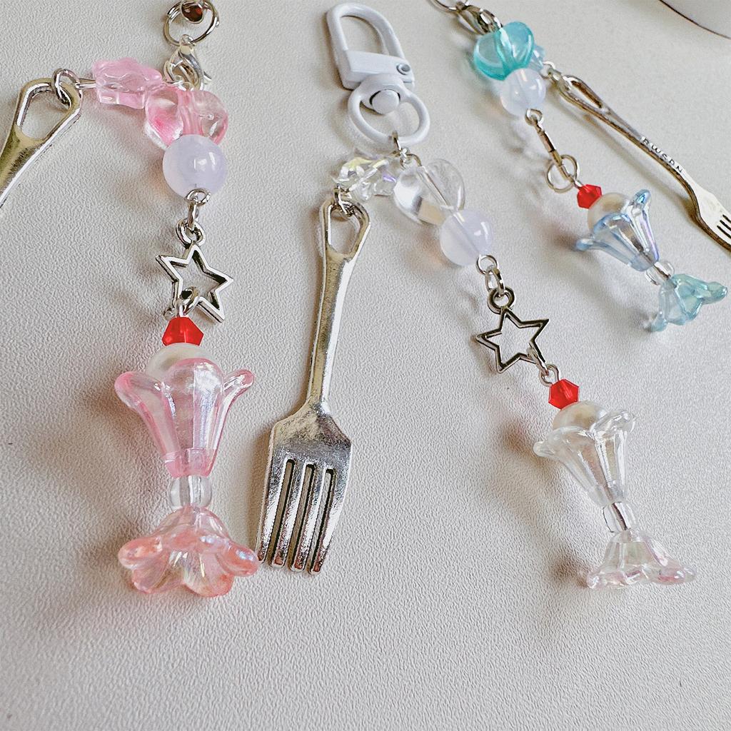 Fashionable Beaded Fork Pendant Phone Charm Unique Heart Flower Keychain Vibrant Beaded Pendant for Cellphone Camera