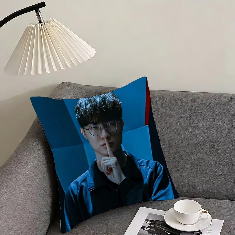 F-Faker LOLS SKT T1 2024 Пять Чемпионов Наволочка для подушки-подушки Плюшевая двусторонняя – Для автомобиля, дивана, спальни, идеально в качестве подарка.
