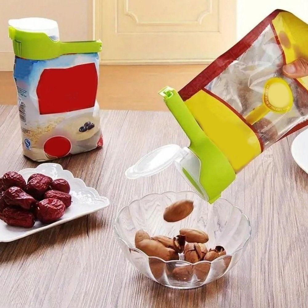 4 pcs Pour Spout Food Bag Clips Plastic Snack Bag Sealer Bag Sealer Clips  Pet Food Storage