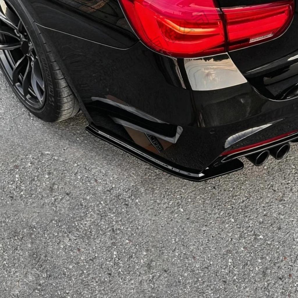 Накладки на задние боковые пороги для BMW 3 серии F30 F31 M Sport 2012-2019 годов выпуска.