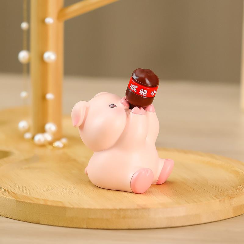 Don't Be Angry. Stress-relieving Little Pig Office Decoration Items. Animal Stress-relieving Cartoon