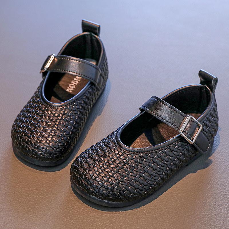 Простые модные туфли для девочек в стиле принцессы, модные плетеные детские повседневные кожаные туфли с круглым носком, универсальные детские школьные туфли на плоской подошве, мягкие.