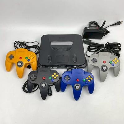 Nintendo 64 Черная консоль + контроллер + аксессуар Регион Фри Б/У Протестировано