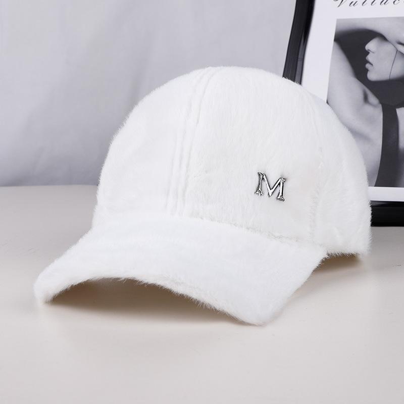 Бейсболка женская на осень и зиму Новая женская мода Кроличий плюш Трендовая универсальная теплая бейсболка на зиму