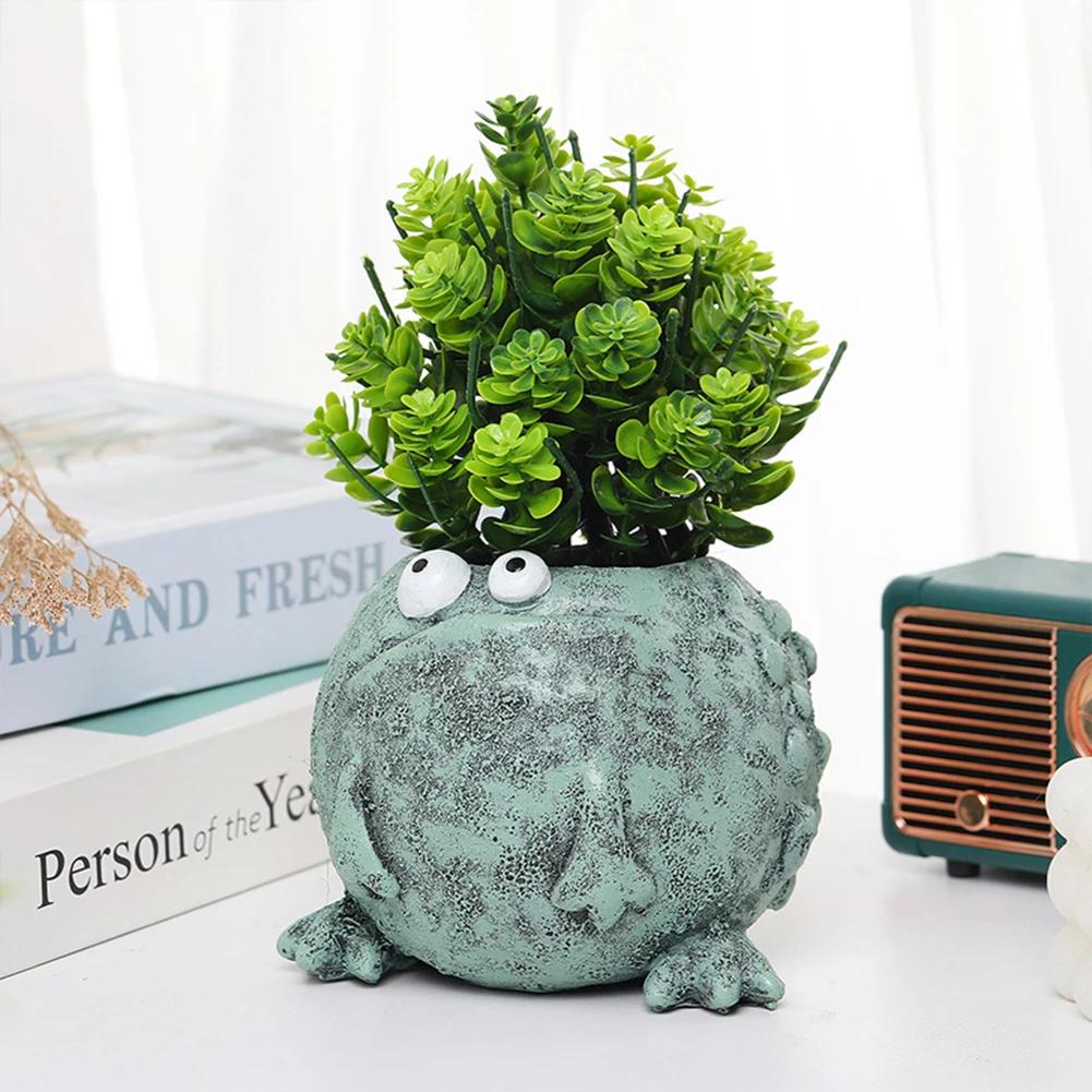 Funny Frog Planter Resin Cartoon Frog Flower Container Cute Frog Succulent Pot Small Frog Planter Ornament for Home Courtyard