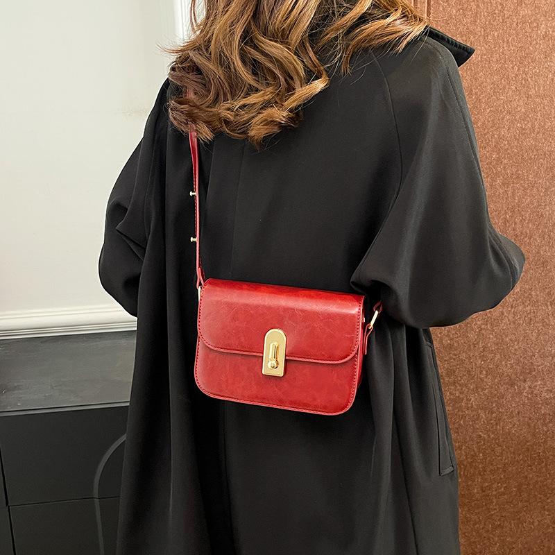Retro Simple Niche Underarm Bag Women's 2025 New Versatile Small Square Bag Simple Shoulder Bag Messenger Bag
