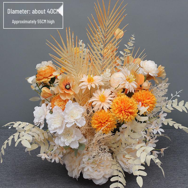 Свадебная композиция из эвкалиптового шелка: Декор прохода и сцены в горшках