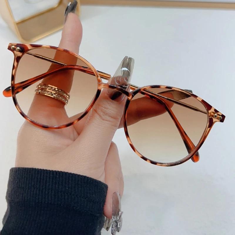 Men Women Luxury Sunglasses Unisex Fashion Design Round Frame Sun Glasses Trendy Outdoor Driving Riding UV400 Eyewear