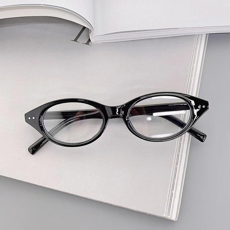 Очки в черной оправе Обычный артефакт Темперамент Ботаник Маленькая оправа Маленькая высота лица Черная оправа Женская близорукость Можно подобрать