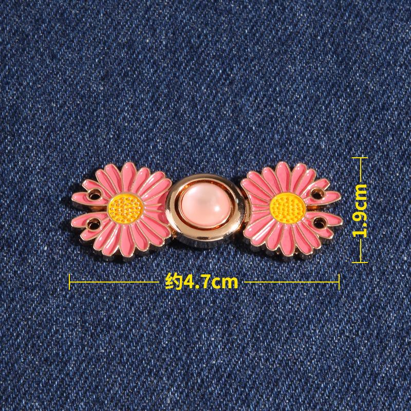 10 шт. Пояс затянут, Артефакт, Талия брюк большая, Пуговица маленькая, Маргаритка закрыта, Талия регулируется